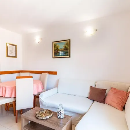 City Ana Appartement